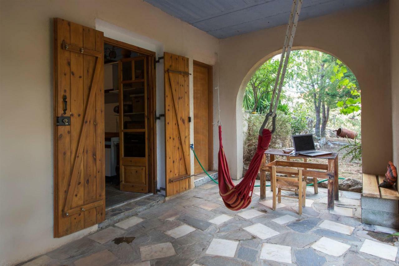 Mavilia Traditional Guesthouse Ligourión Ngoại thất bức ảnh